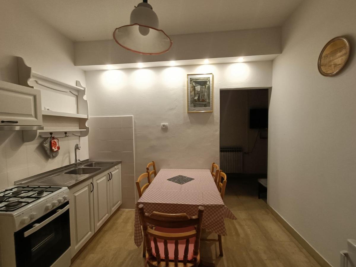 Apartment Pletikos Premantura Ngoại thất bức ảnh