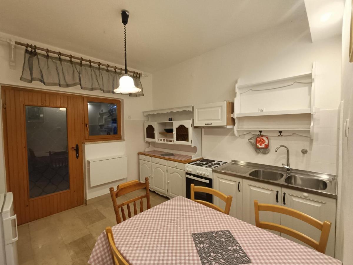 Apartment Pletikos Premantura Ngoại thất bức ảnh
